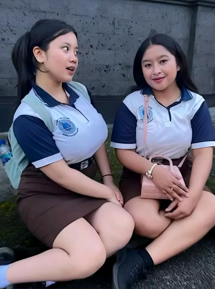 Video Viral Terbaru Keeping An Eye On Calm Smp Top Global 2025